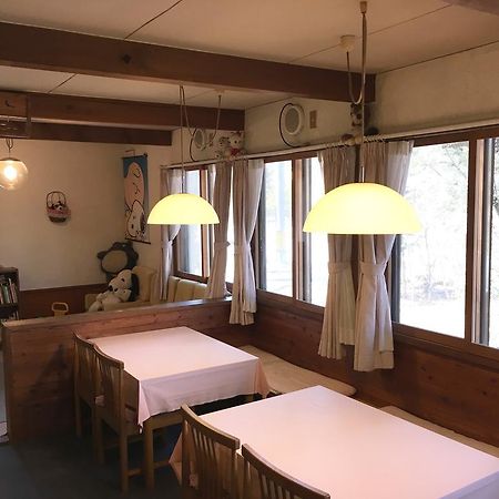 Pension Newman Karuizawa Bagian luar foto